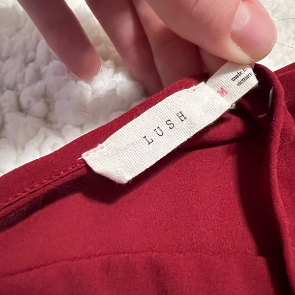 Lush brand Women’s top Size Medium - Picture 2 of 4